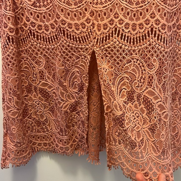 Maurices Coral Lace short sleeve Blouse size large - Picture 7 of 9